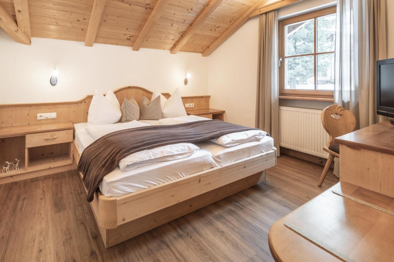 Villa David Dolomites Wolkenstein in Gröden Zimmer foto